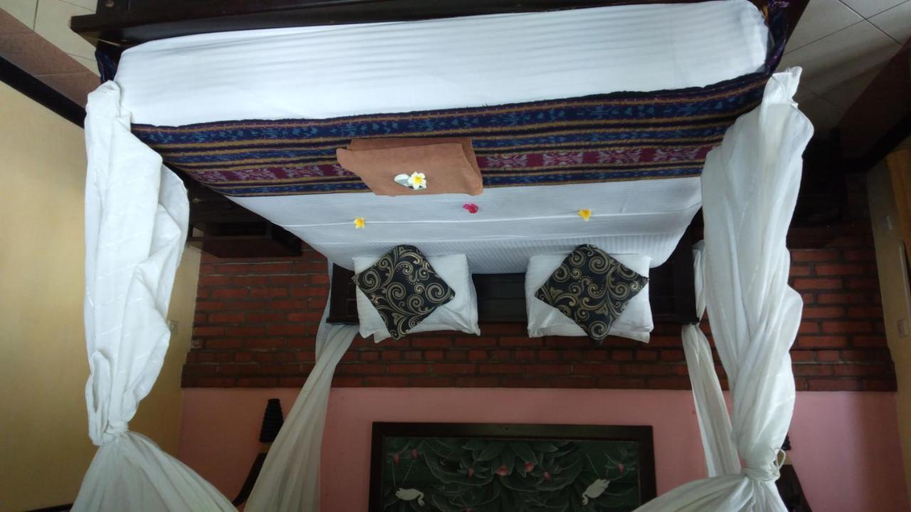 Tirta Sari Bungalow Pemuteran Exteriör bild