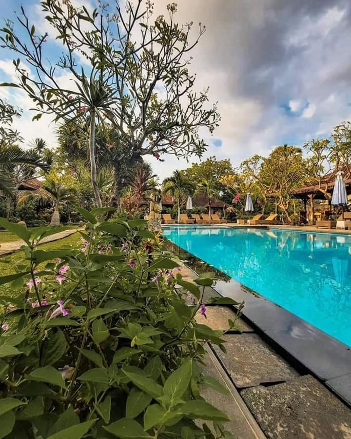 Tirta Sari Bungalow Hotell Pemuteran Exteriör bild